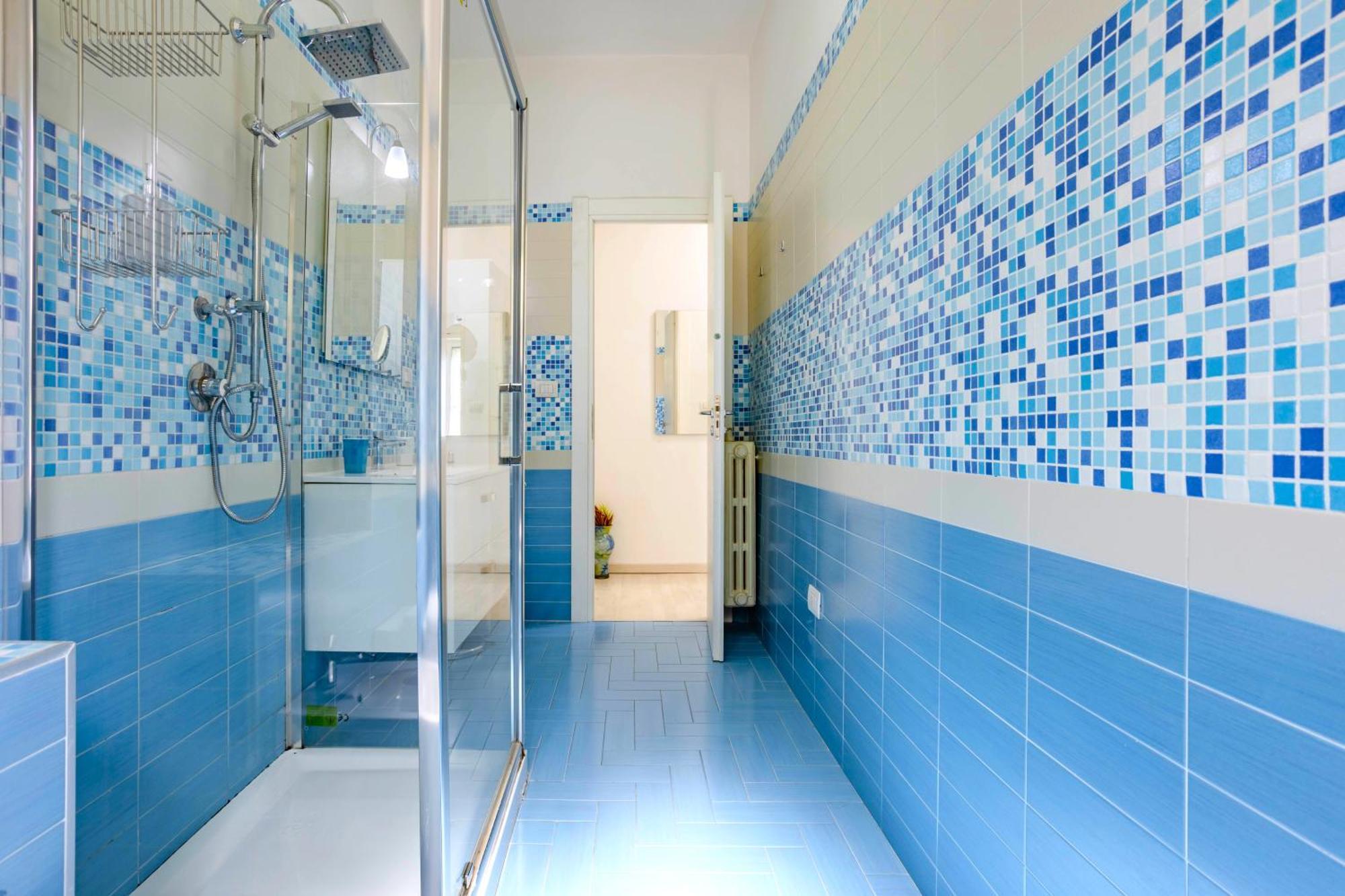 Hostly - Vittoria House - Near The Center With Private Parking Apartment Napoli Bagian luar foto